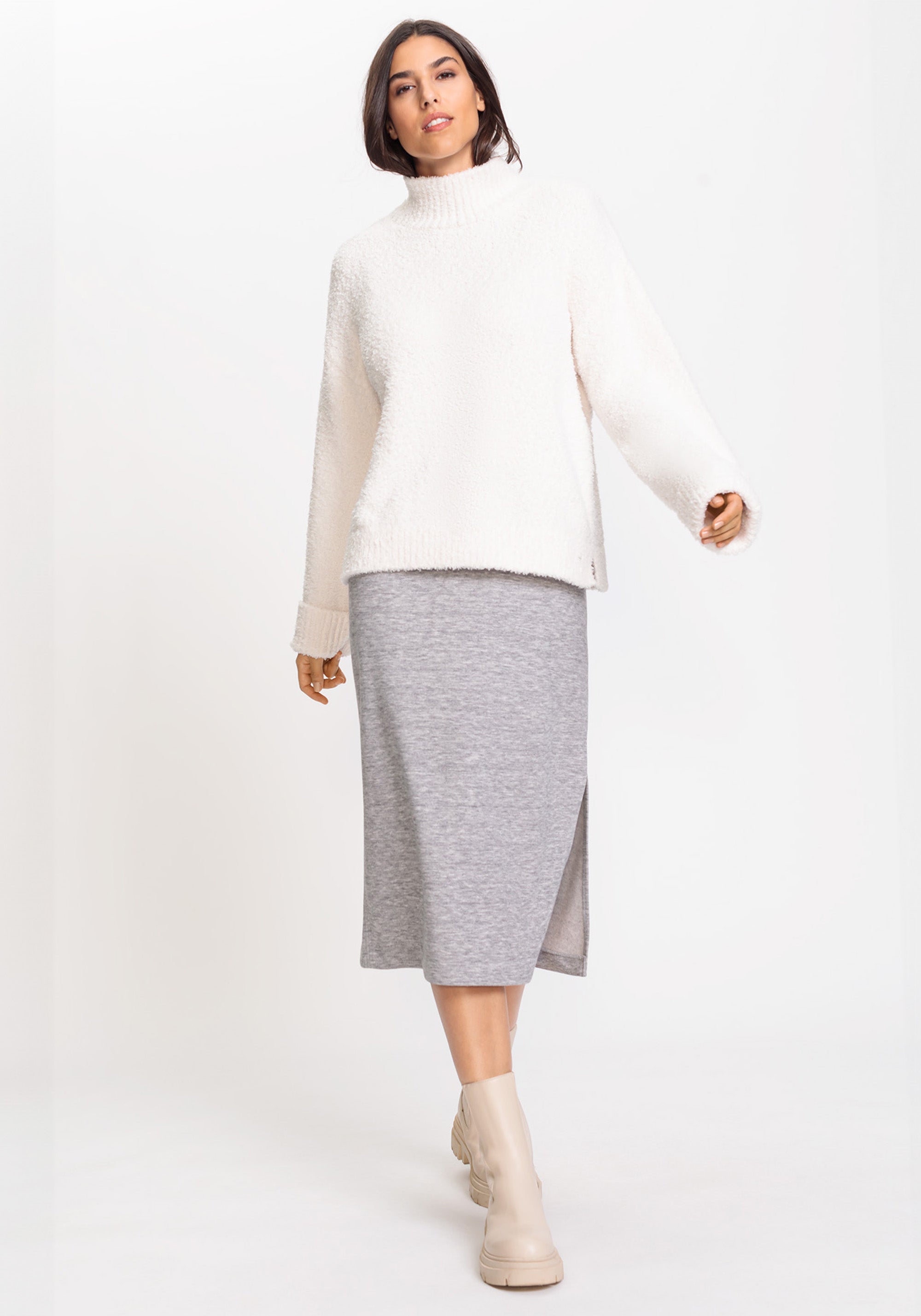 Edmonton Essence™ | Chic A-Line Midi Skirt