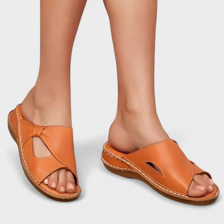 Edmonton Essence™ | Comfortable Stylish Slides
