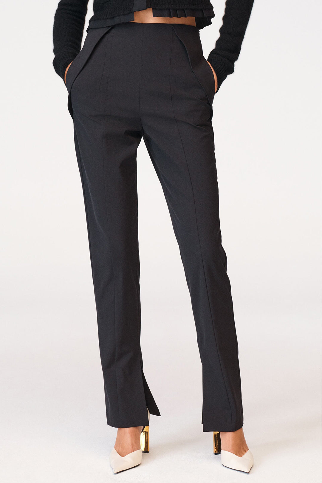 Edmonton Essence™ | Chic Pleated Trousers