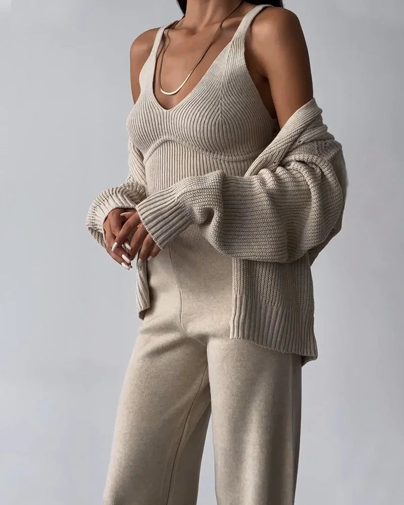 Edmonton Essence™ | Stylish Two-Piece Set