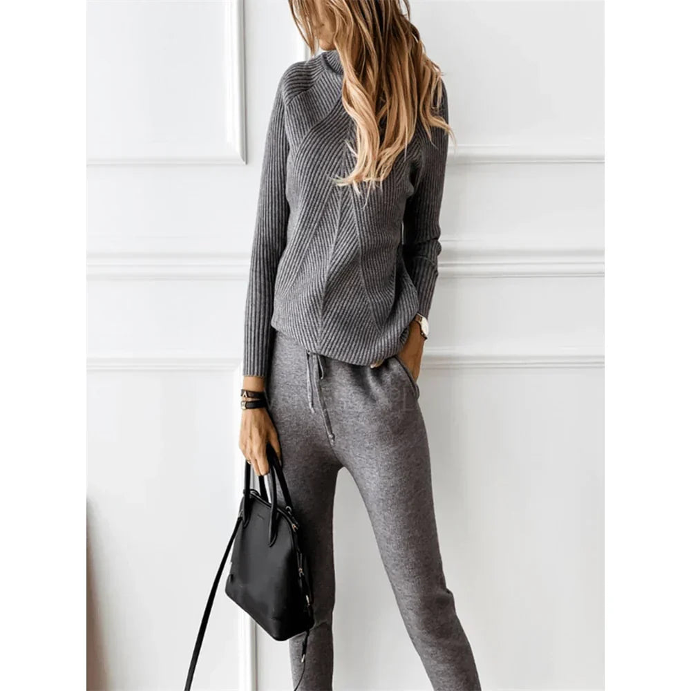 Edmonton Essence™ | Two-Piece Jogging Set - Comfortable activewear for workouts.